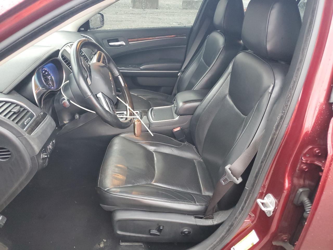 2019 CHRYSLER 300