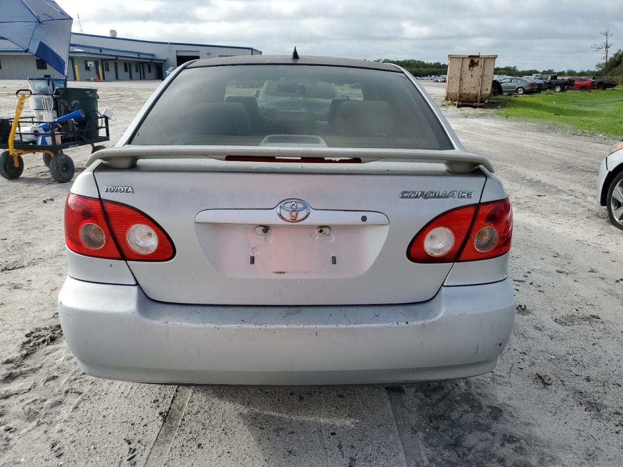 2005 TOYOTA COROLLA