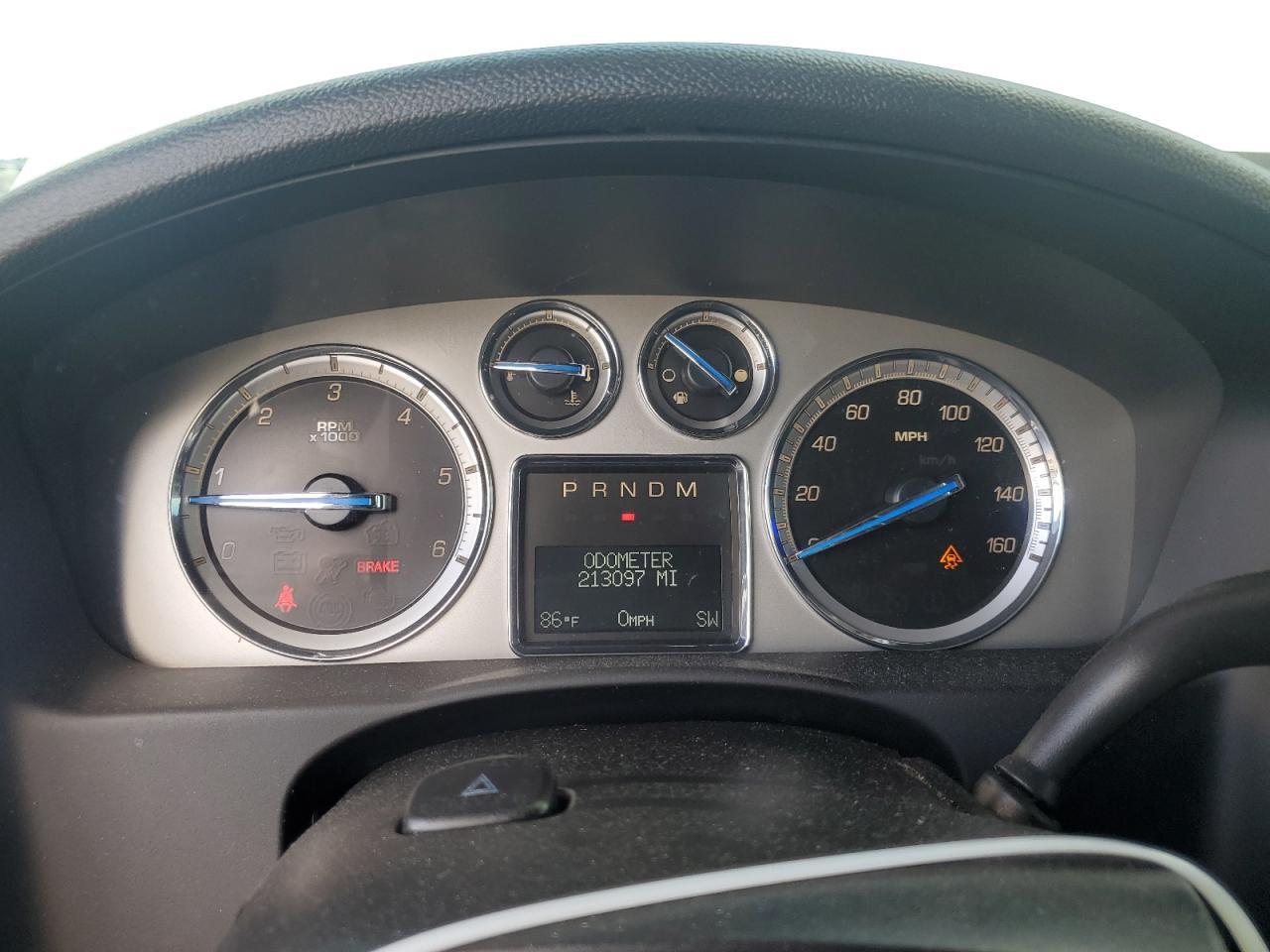 2010 CADILLAC ESCALADE