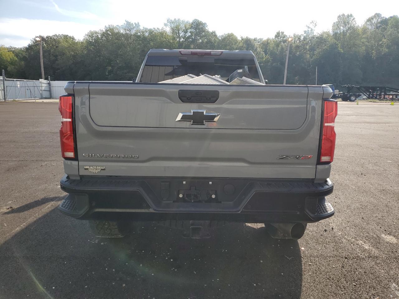 2025 CHEVROLET Silverado
