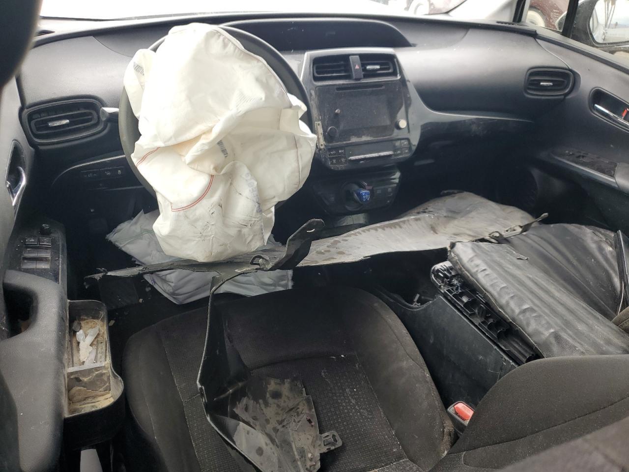 2019 TOYOTA PRIUS