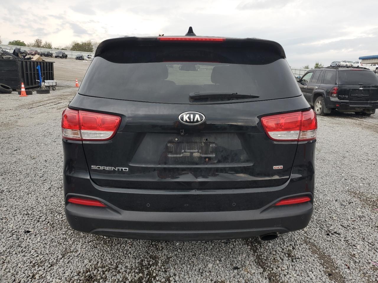 2016 KIA SORENTO