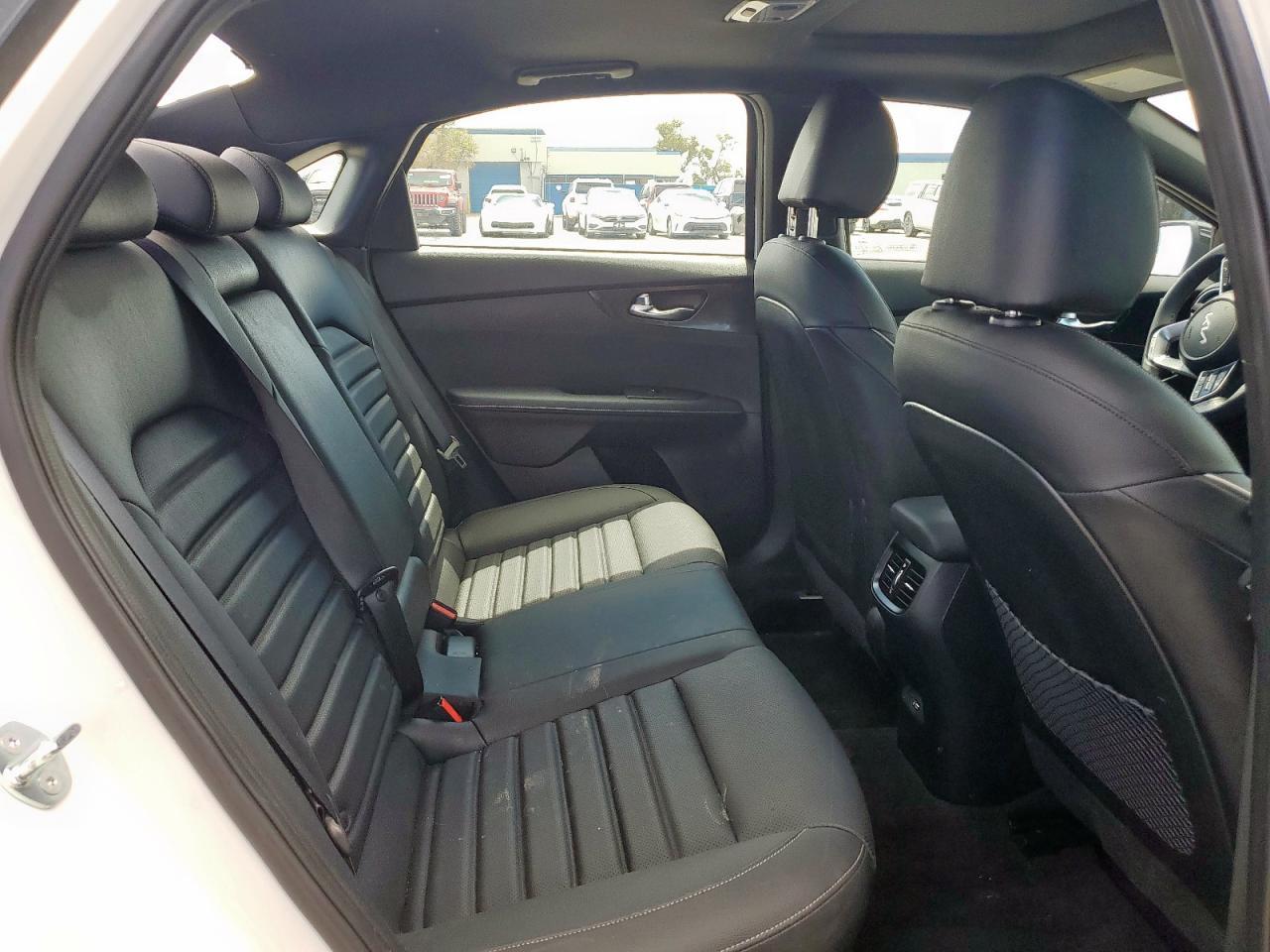 2024 KIA FORTE