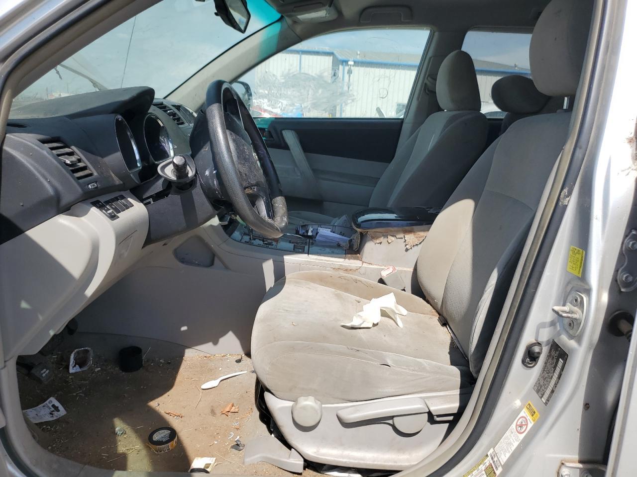 2010 TOYOTA HIGHLANDER