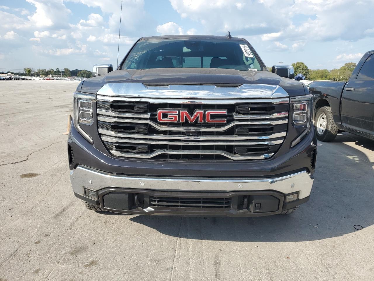 2024 GMC Sierra