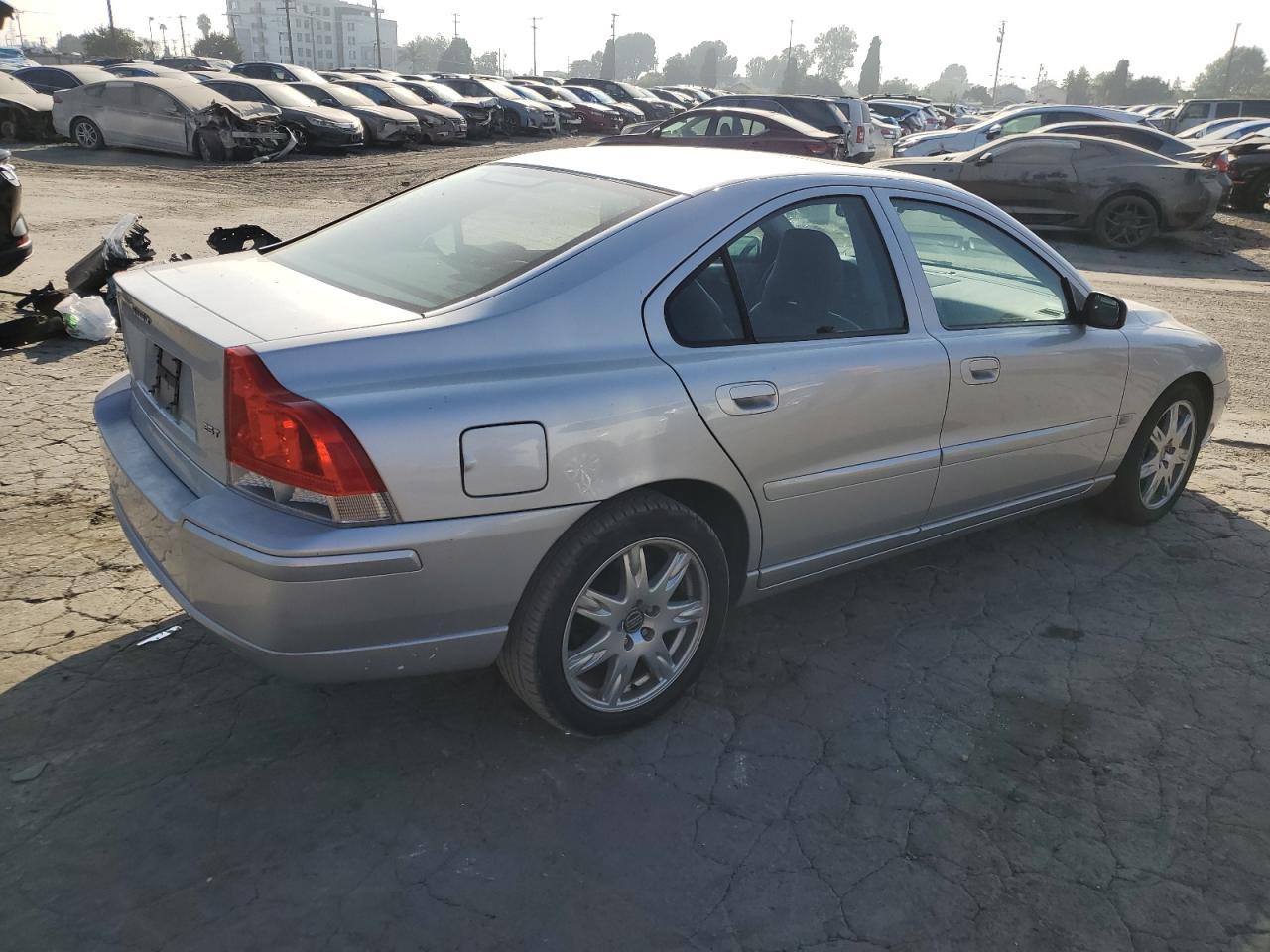 2006 VOLVO S60