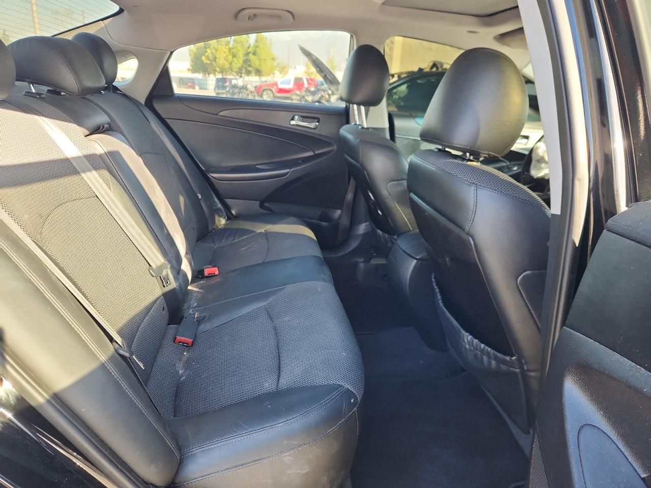 2012 HYUNDAI SONATA