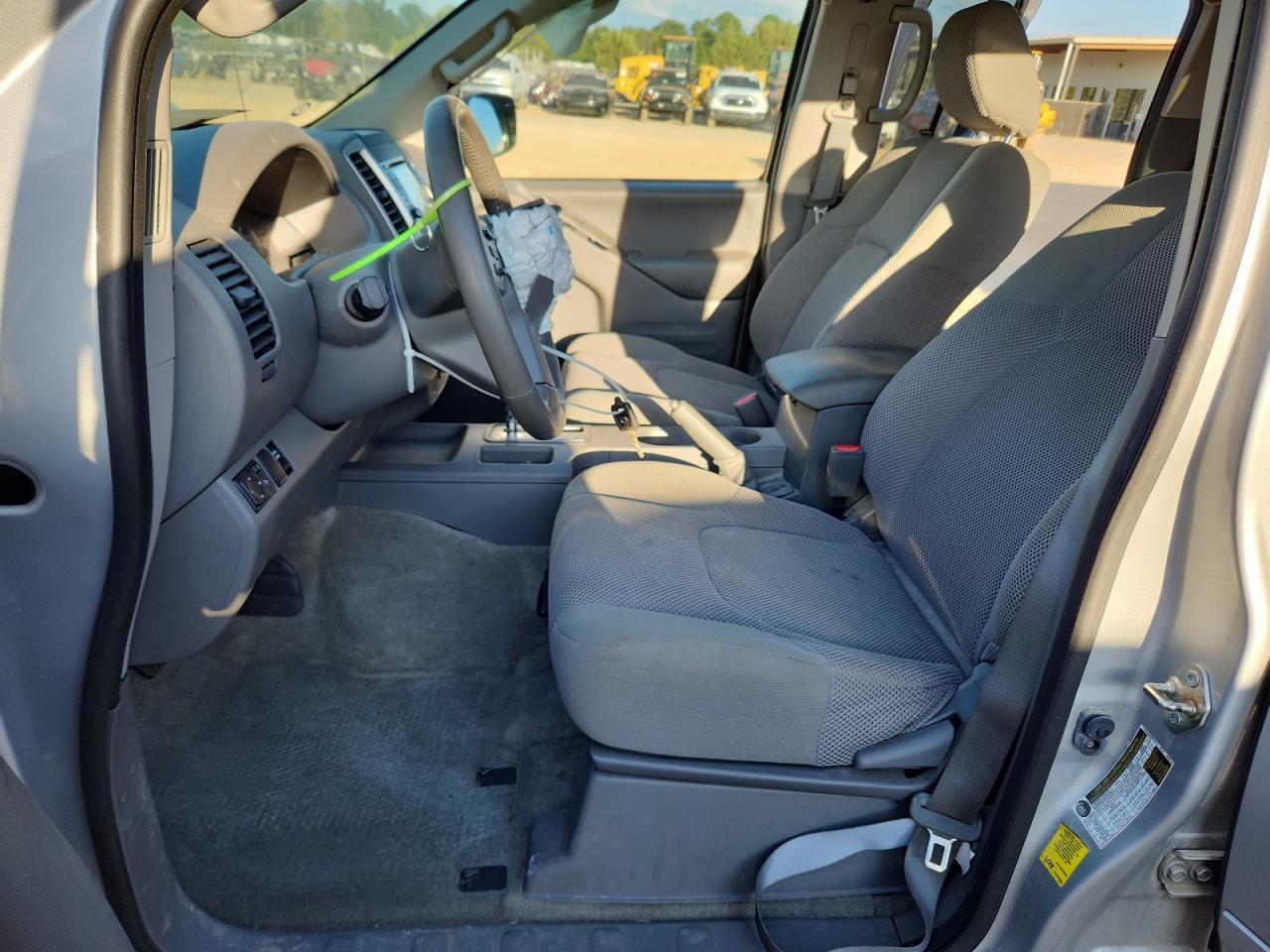 2017 NISSAN Frontier