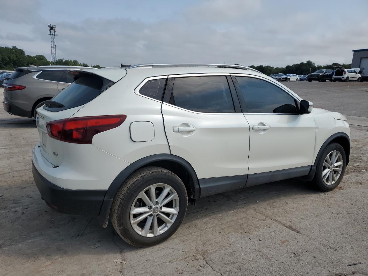 2017 NISSAN Rogue Sport
