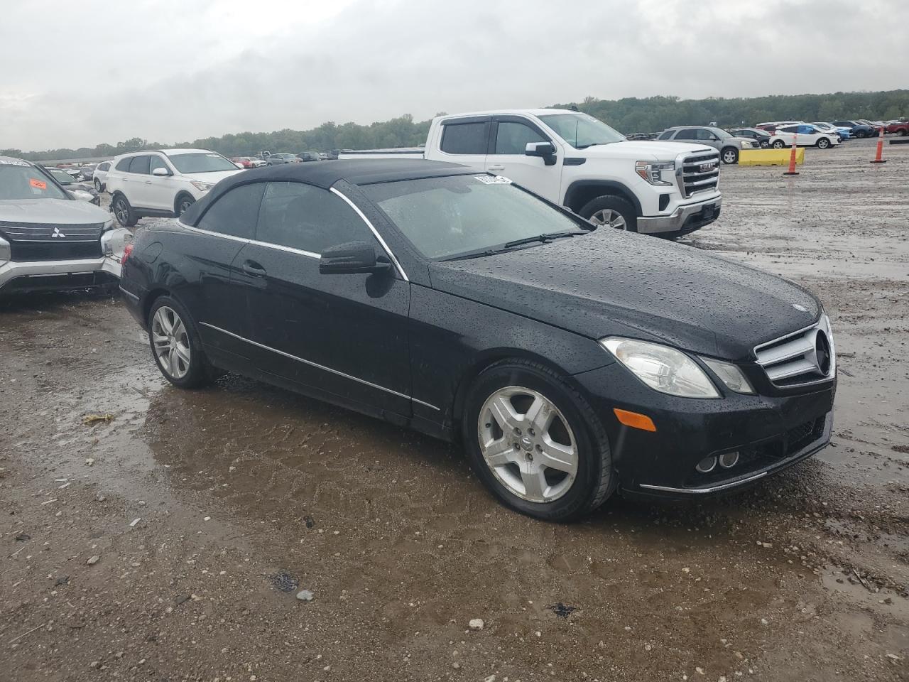 2011 MERCEDES-BENZ E-Class