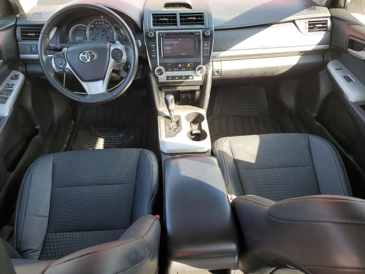 2014 TOYOTA CAMRY