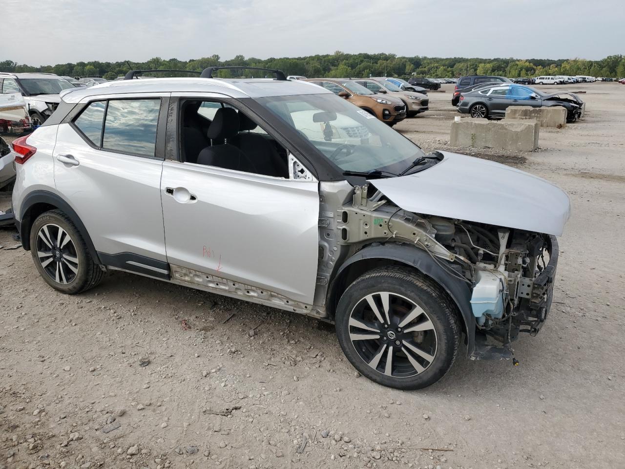 2019 NISSAN KICKS