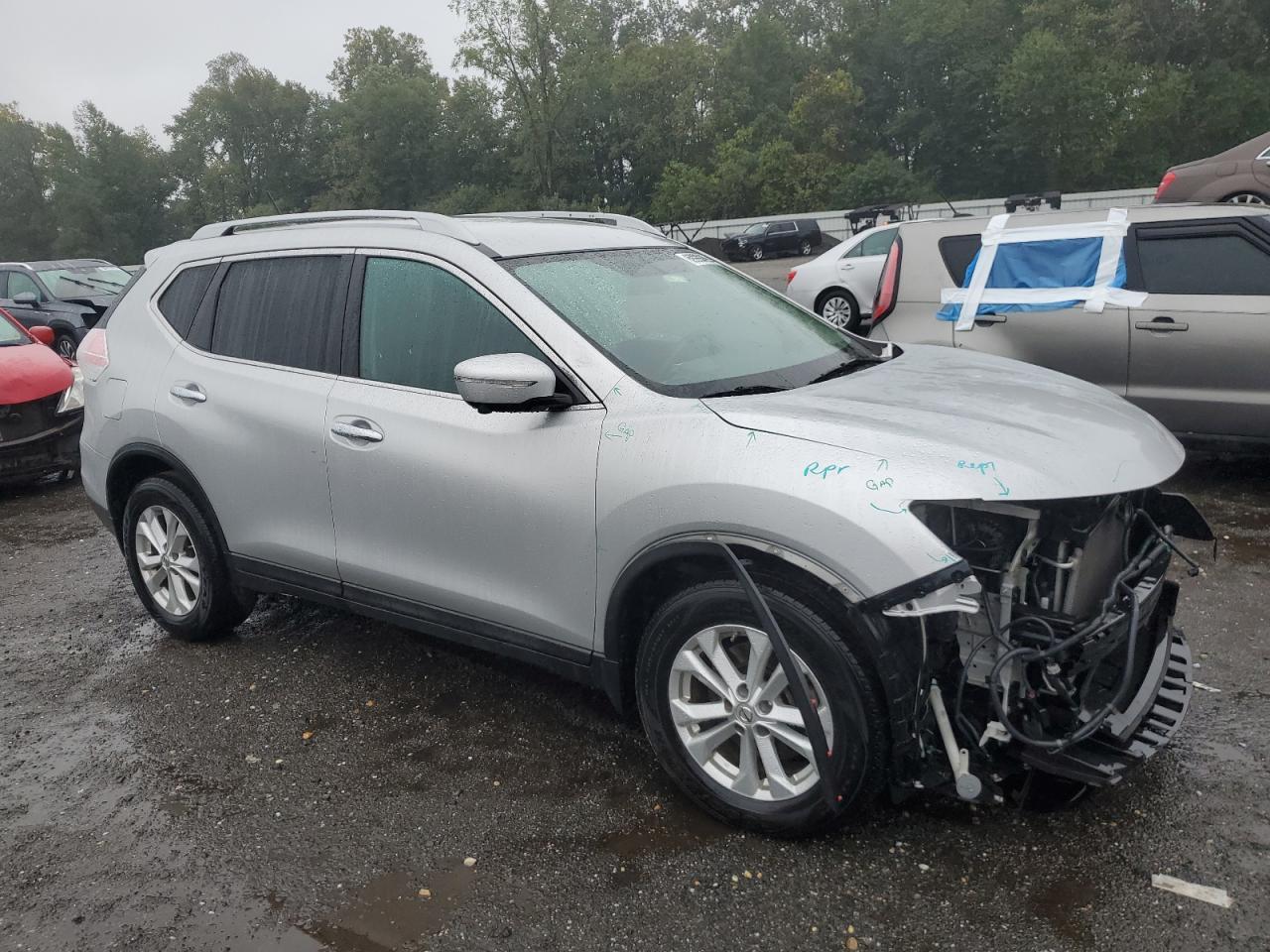 2015 NISSAN ROGUE