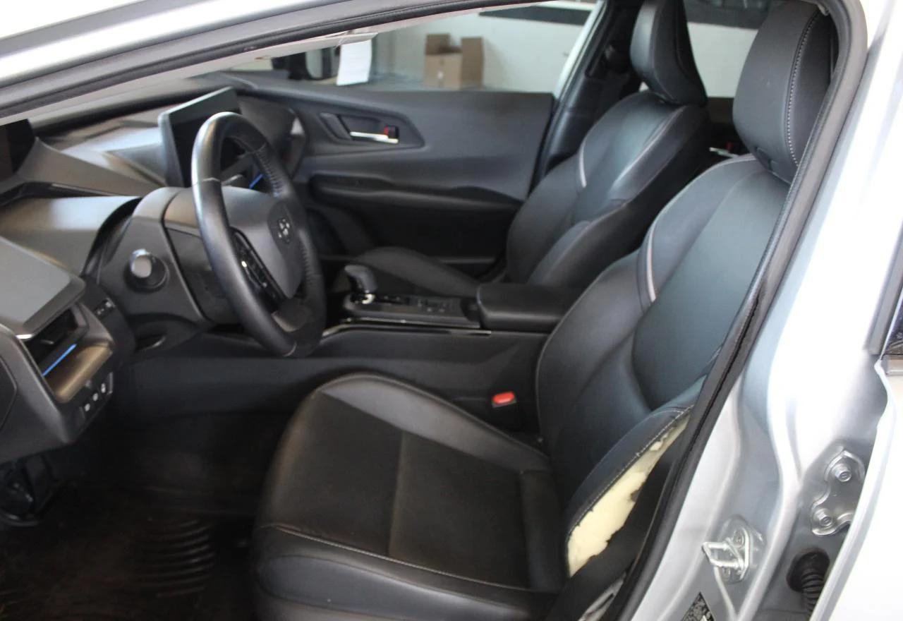 2024 TOYOTA PRIUS