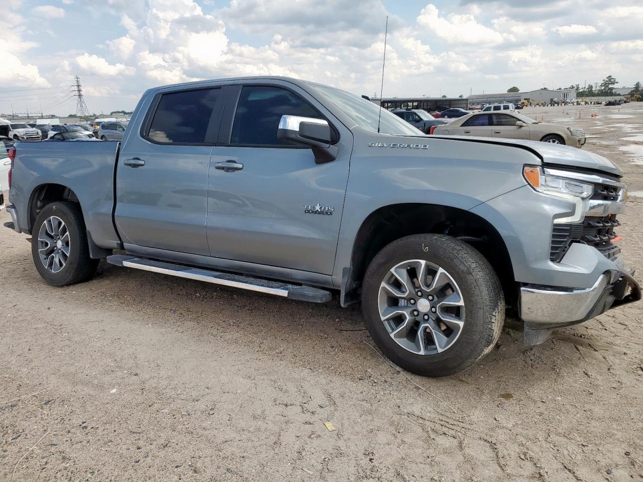 2025 CHEVROLET Silverado
