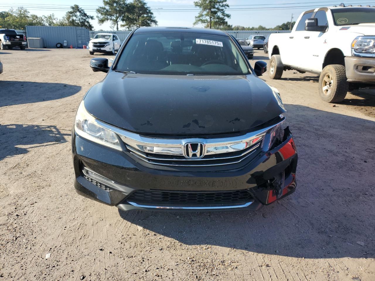 2017 HONDA ACCORD