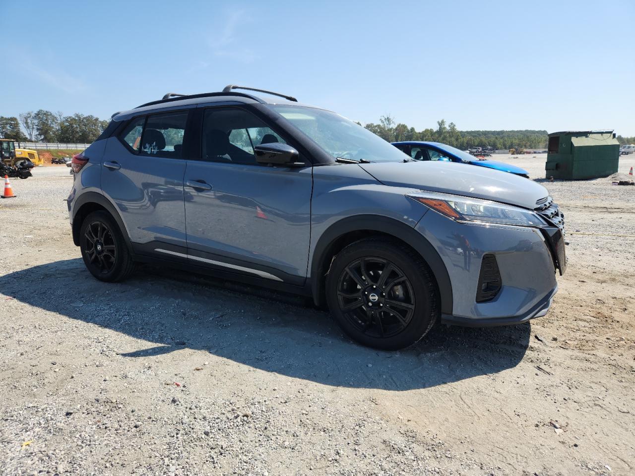 2021 NISSAN KICKS