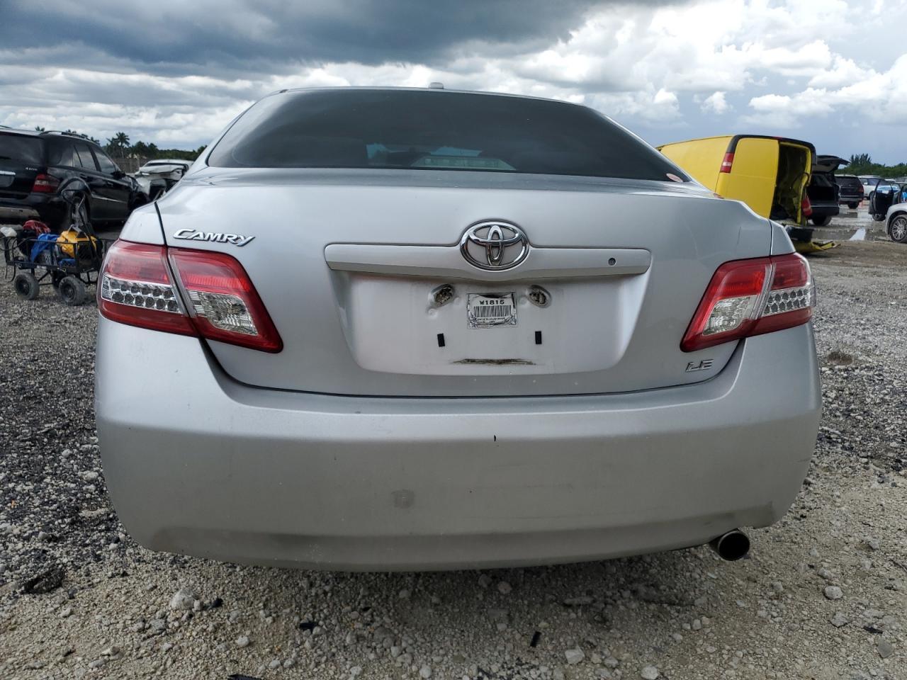 2010 TOYOTA CAMRY