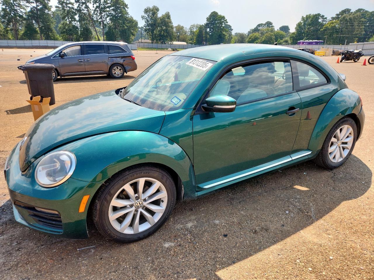 2017 VOLKSWAGEN Beetle