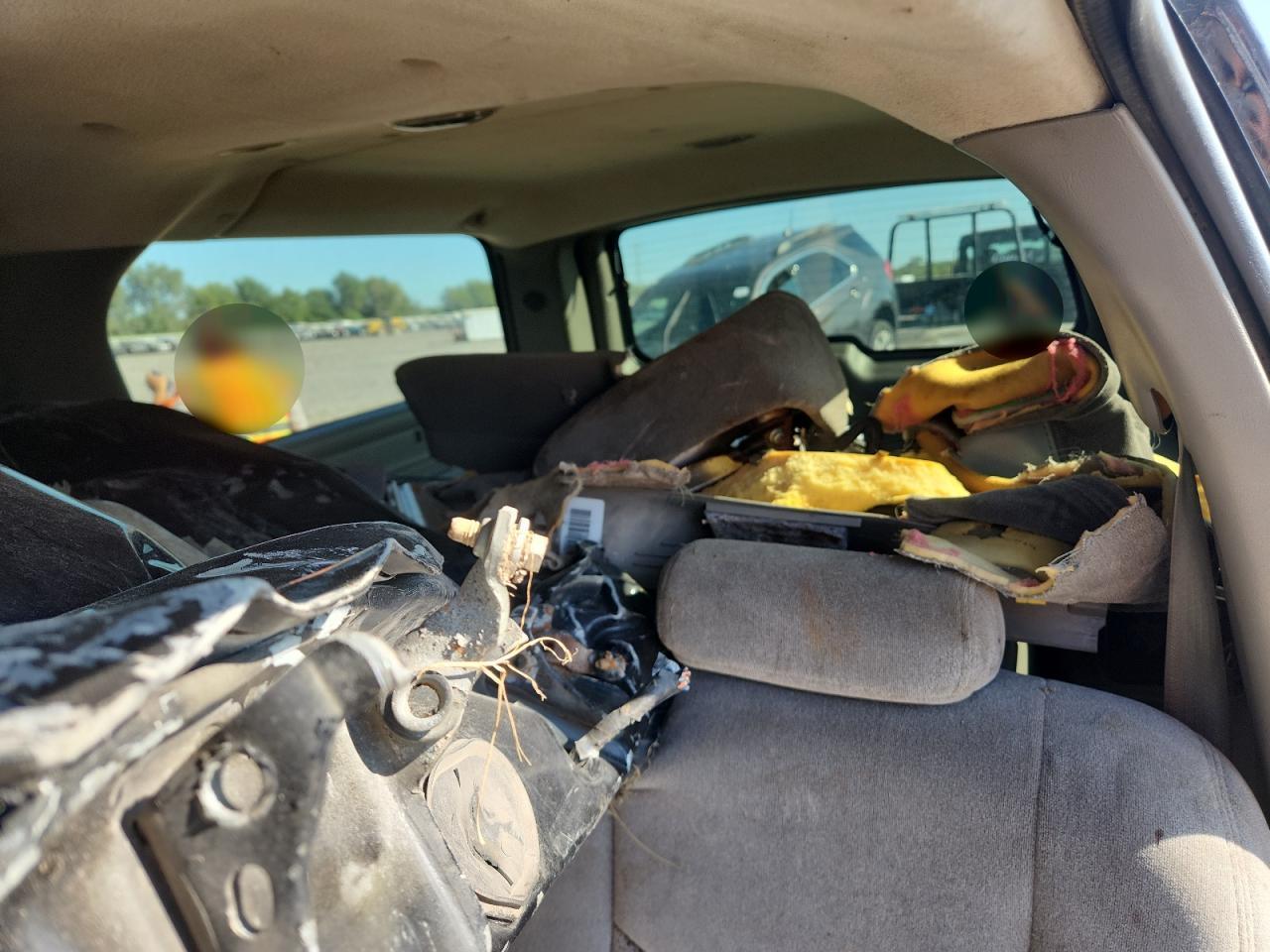 2004 CHEVROLET Suburban