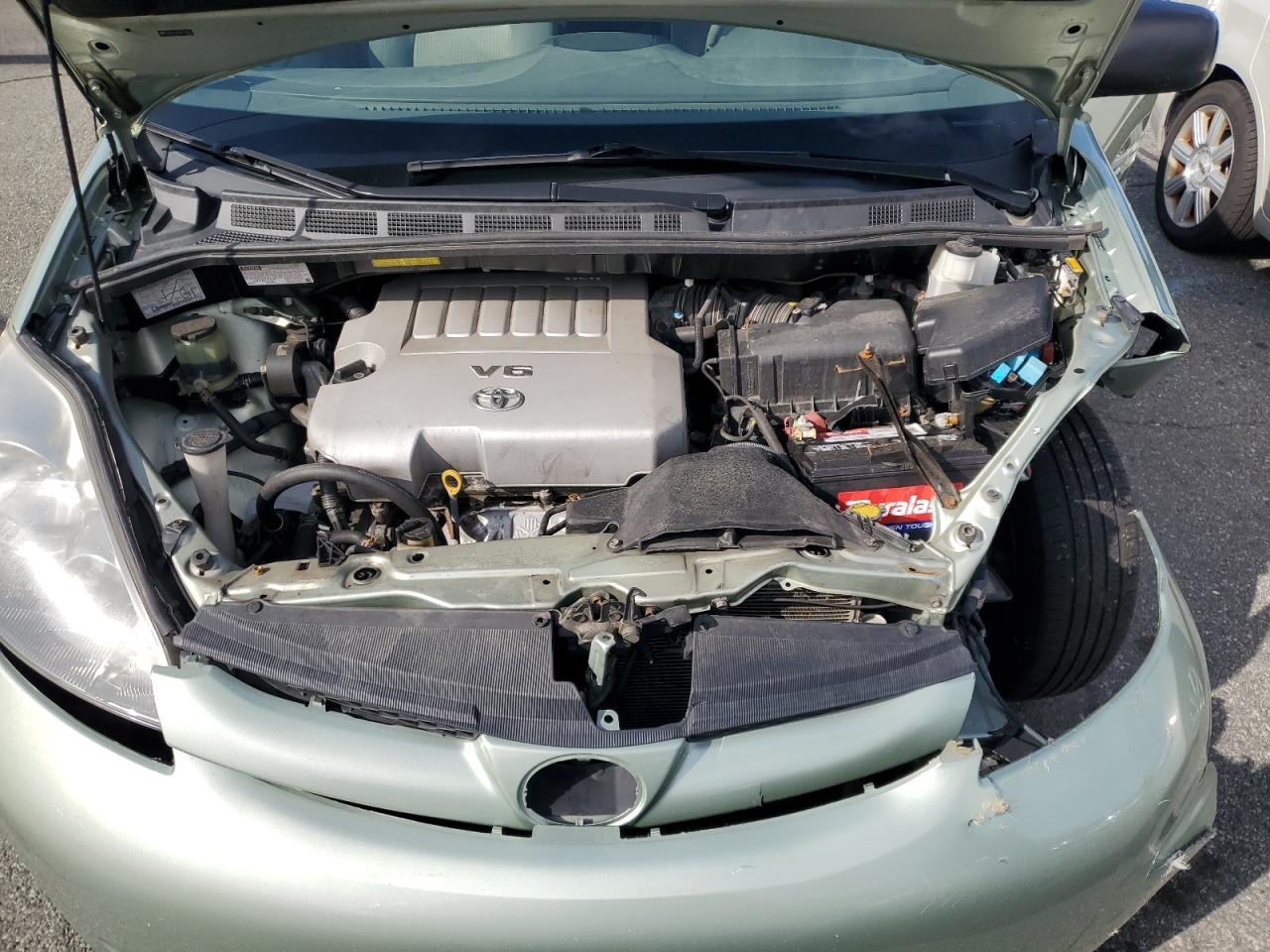 2008 TOYOTA SIENNA