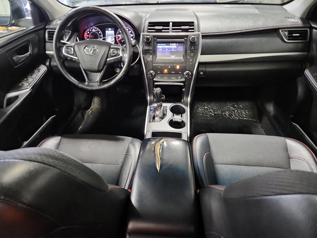 2017 TOYOTA CAMRY