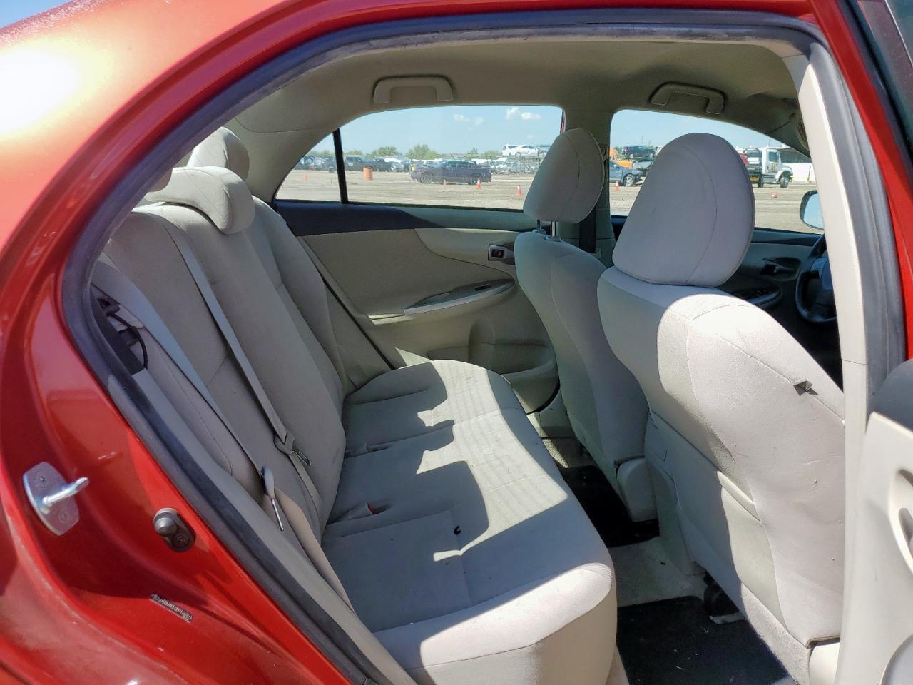2011 TOYOTA COROLLA