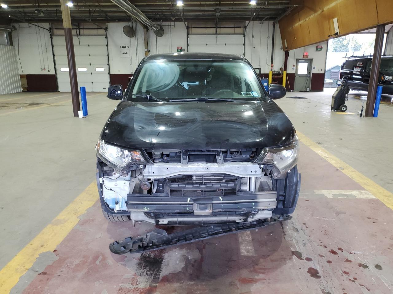 2019 MITSUBISHI outlander
