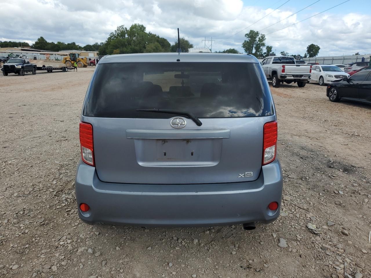 2011 TOYOTA SCION