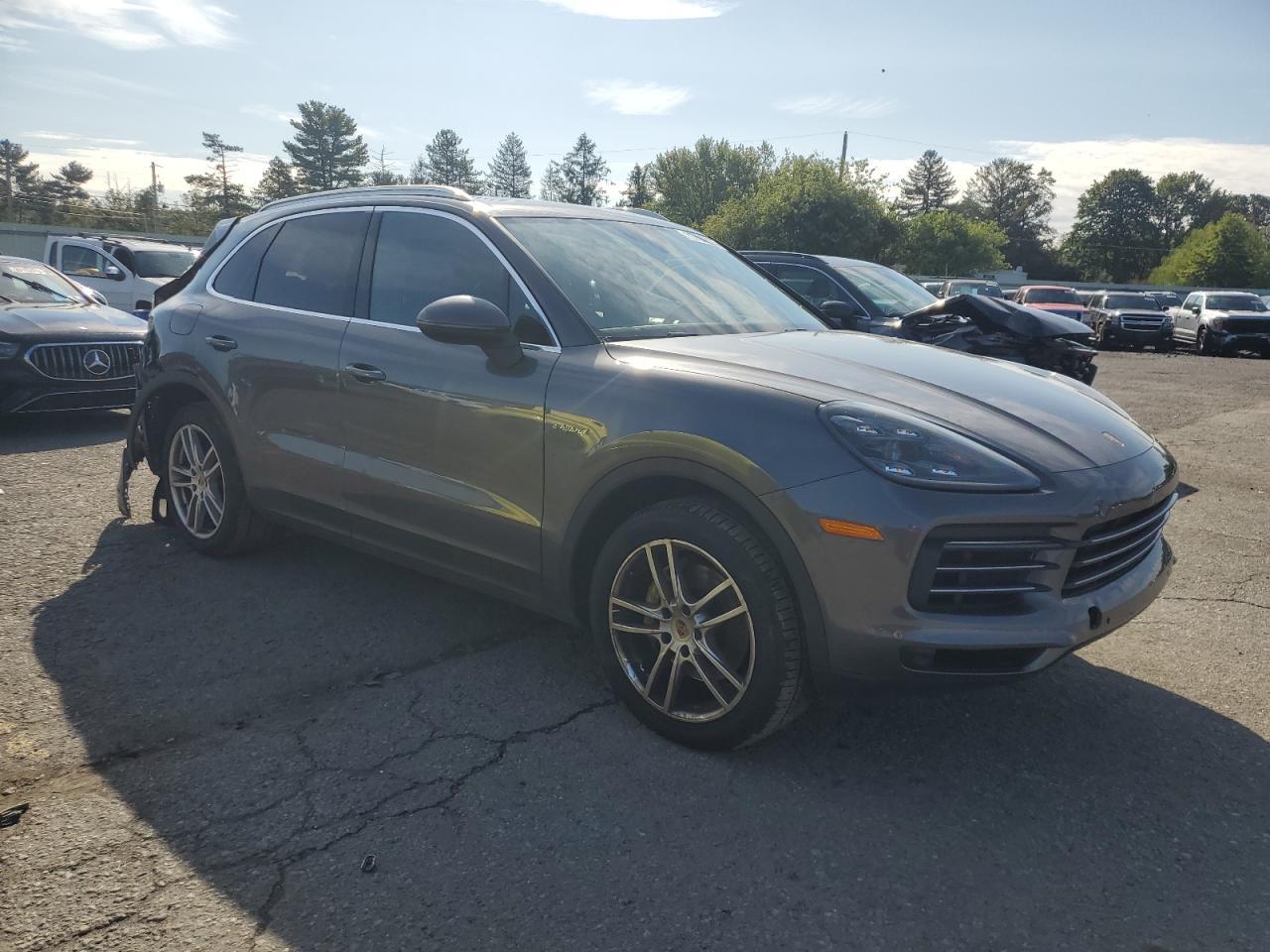 2022 PORSCHE CAYENNE