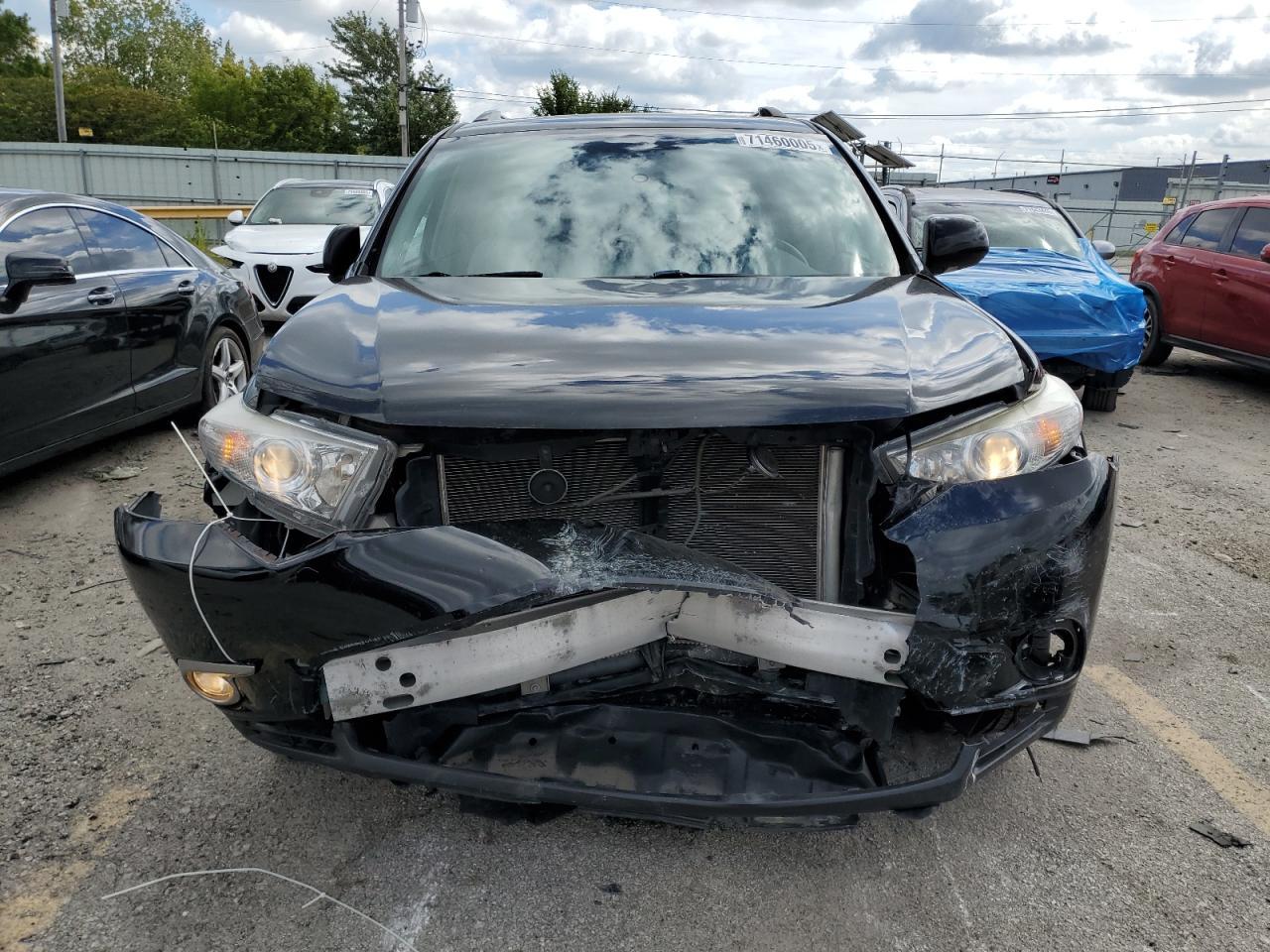 2013 TOYOTA HIGHLANDER