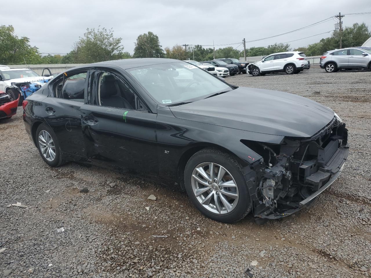 2015 INFINITI Q50