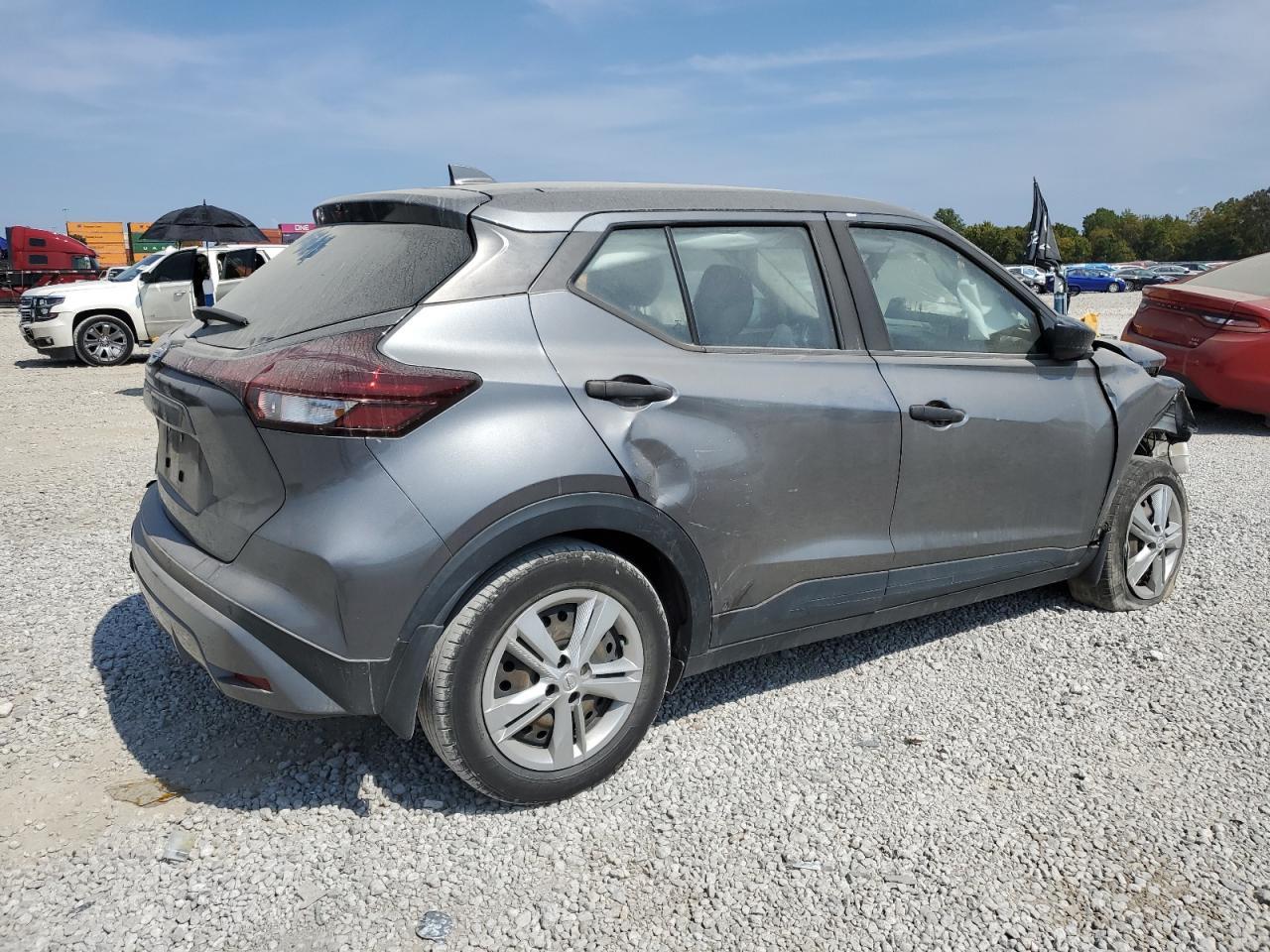2021 NISSAN KICKS