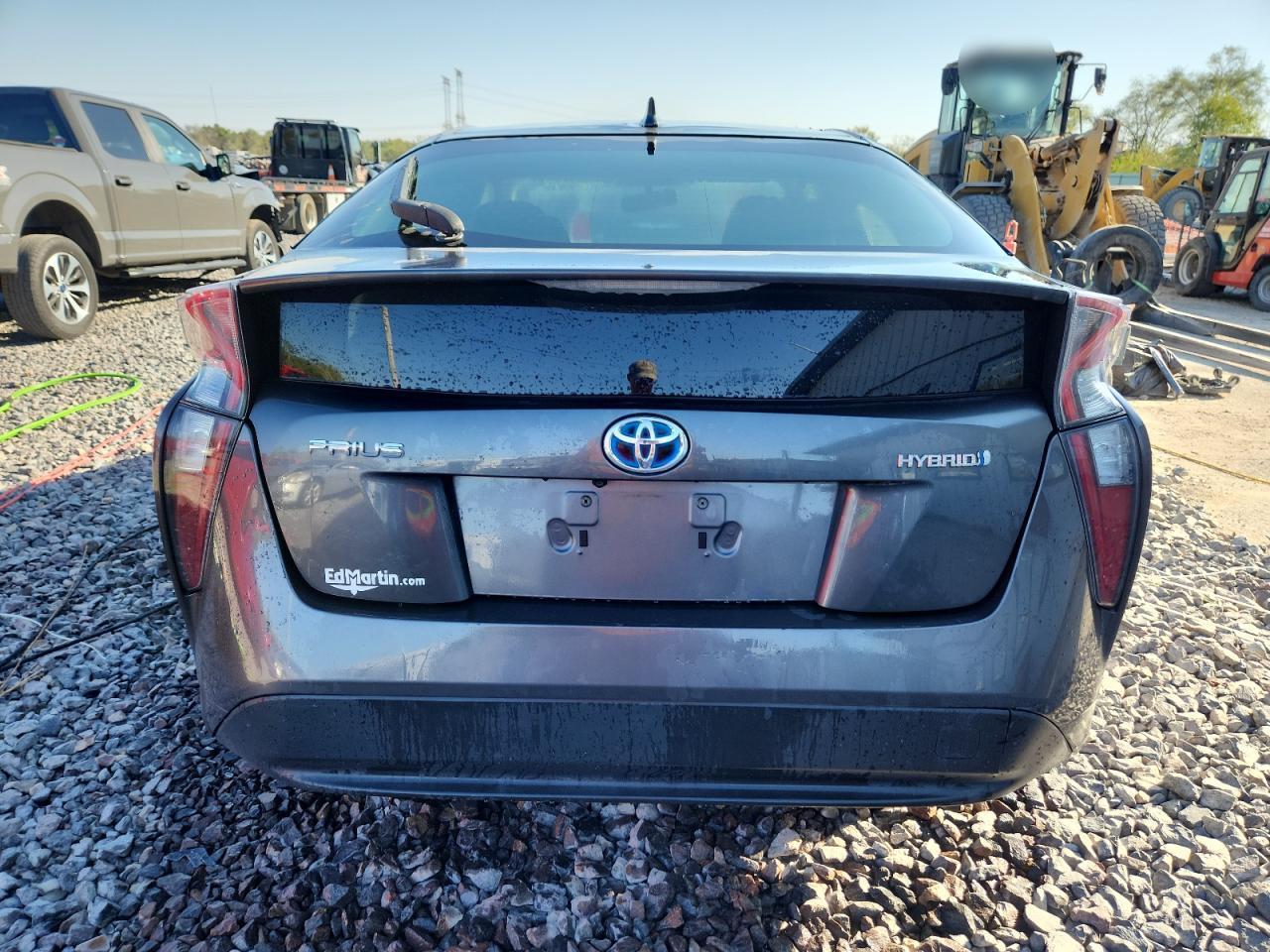 2016 TOYOTA PRIUS