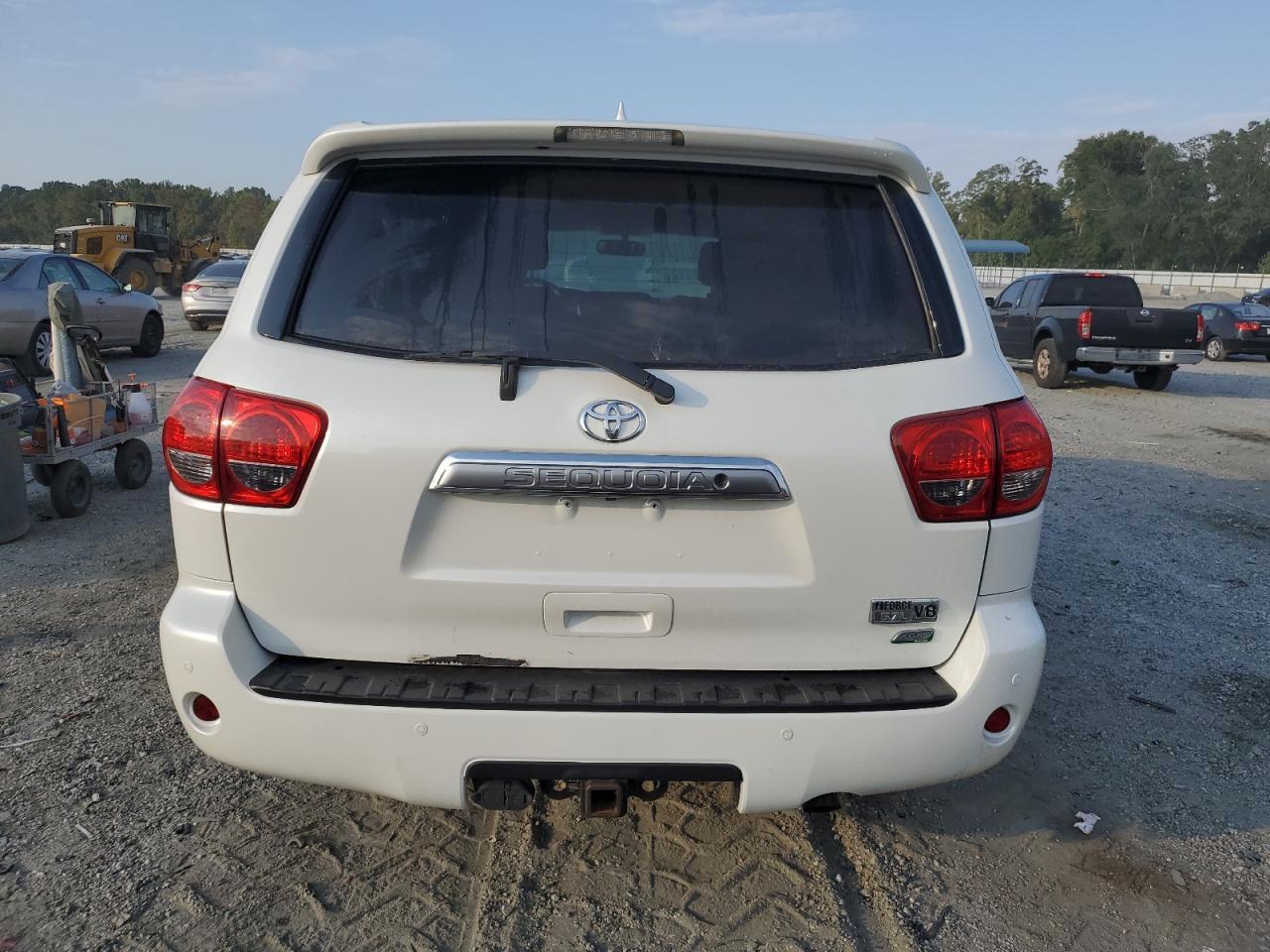 2015 TOYOTA Sequoia