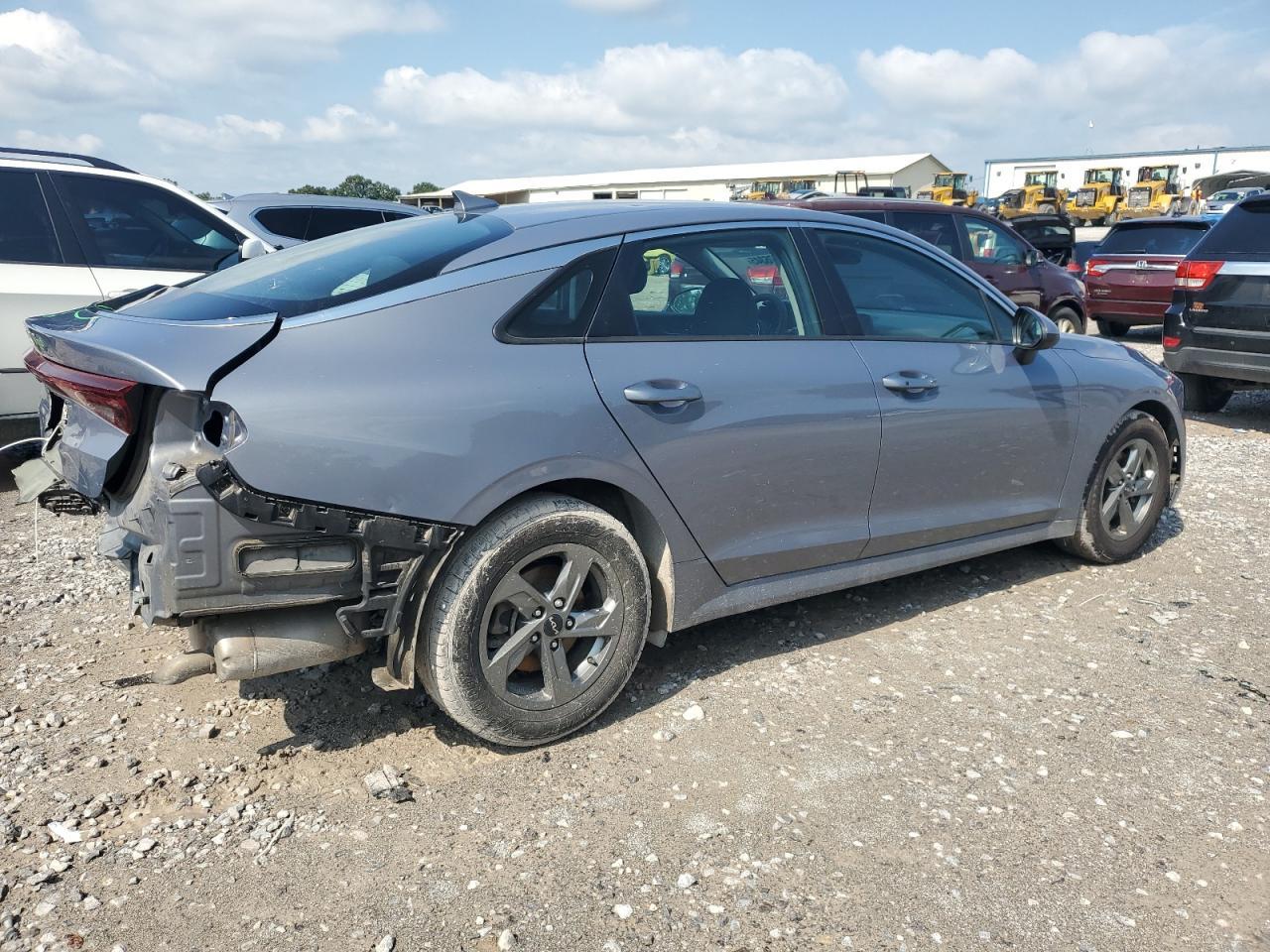 2022 KIA K5