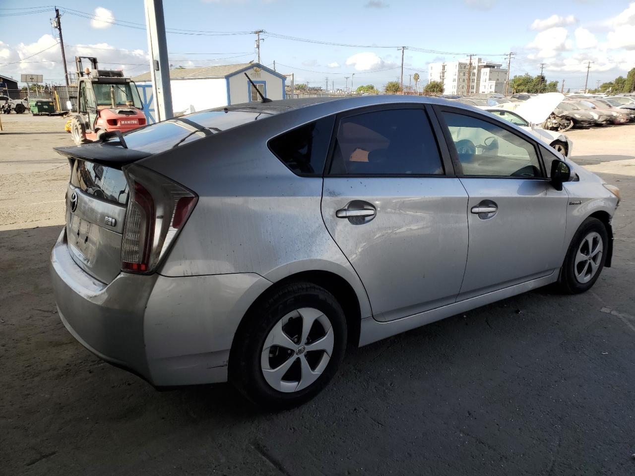 2015 TOYOTA PRIUS