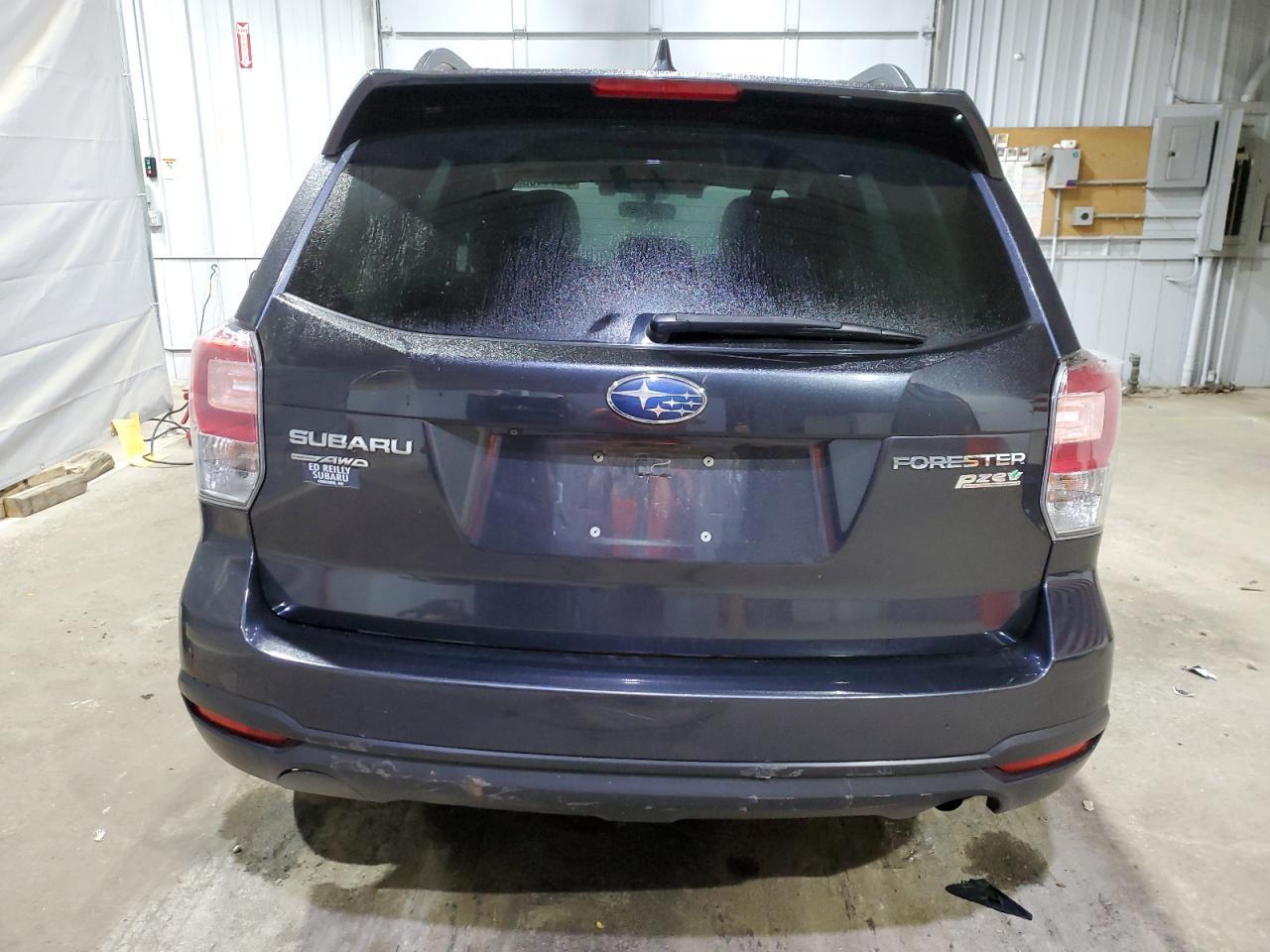 2017 SUBARU FORESTER