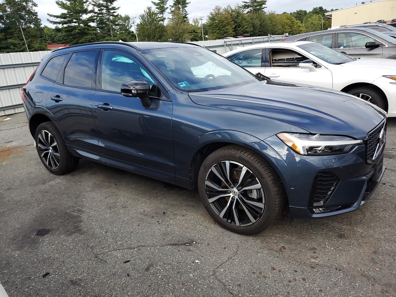 2023 VOLVO XC60