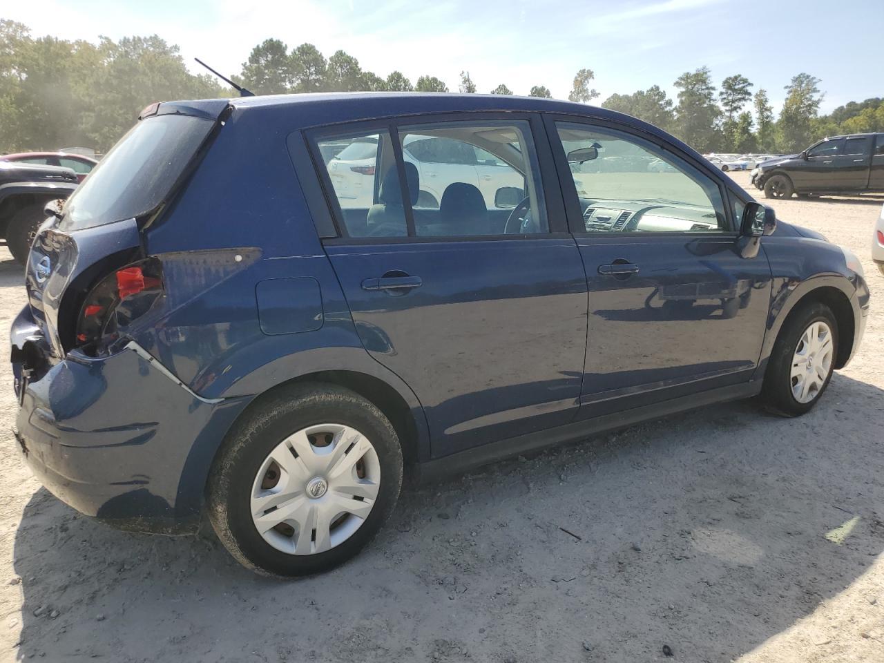 2012 NISSAN VERSA
