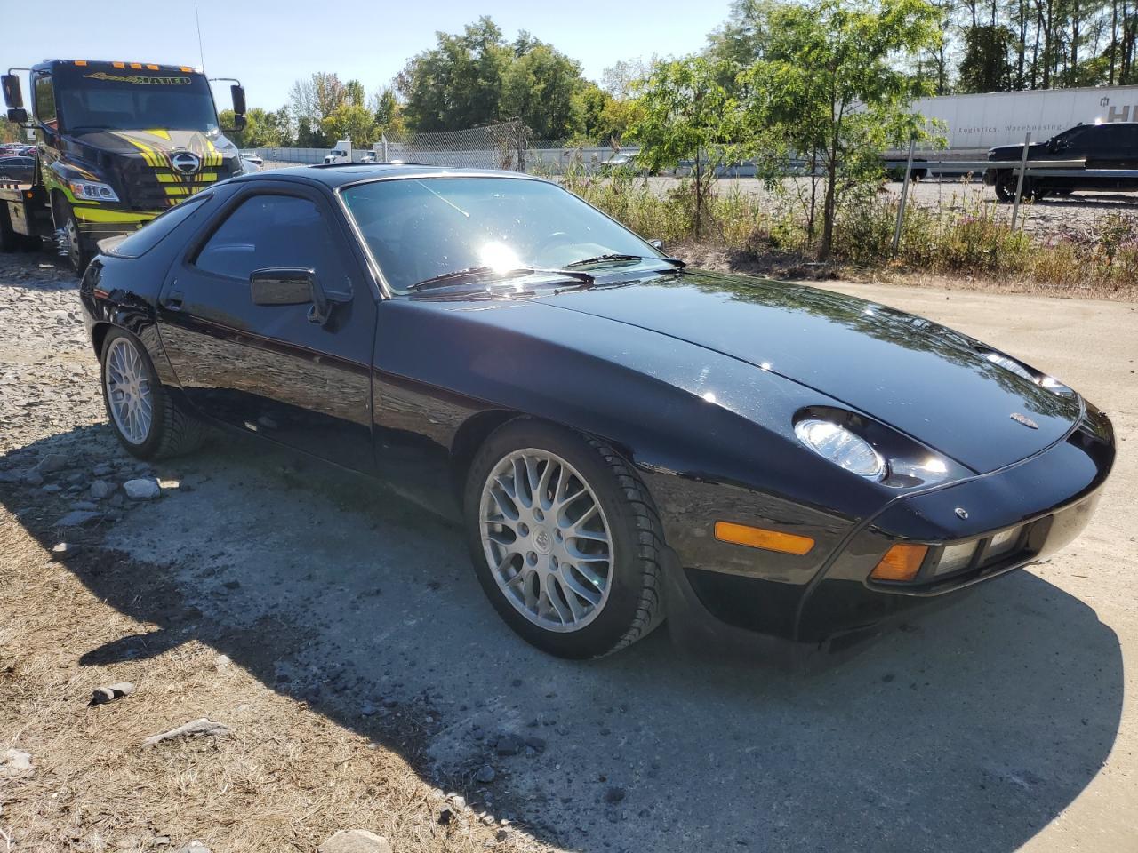 1982 PORSCHE 928