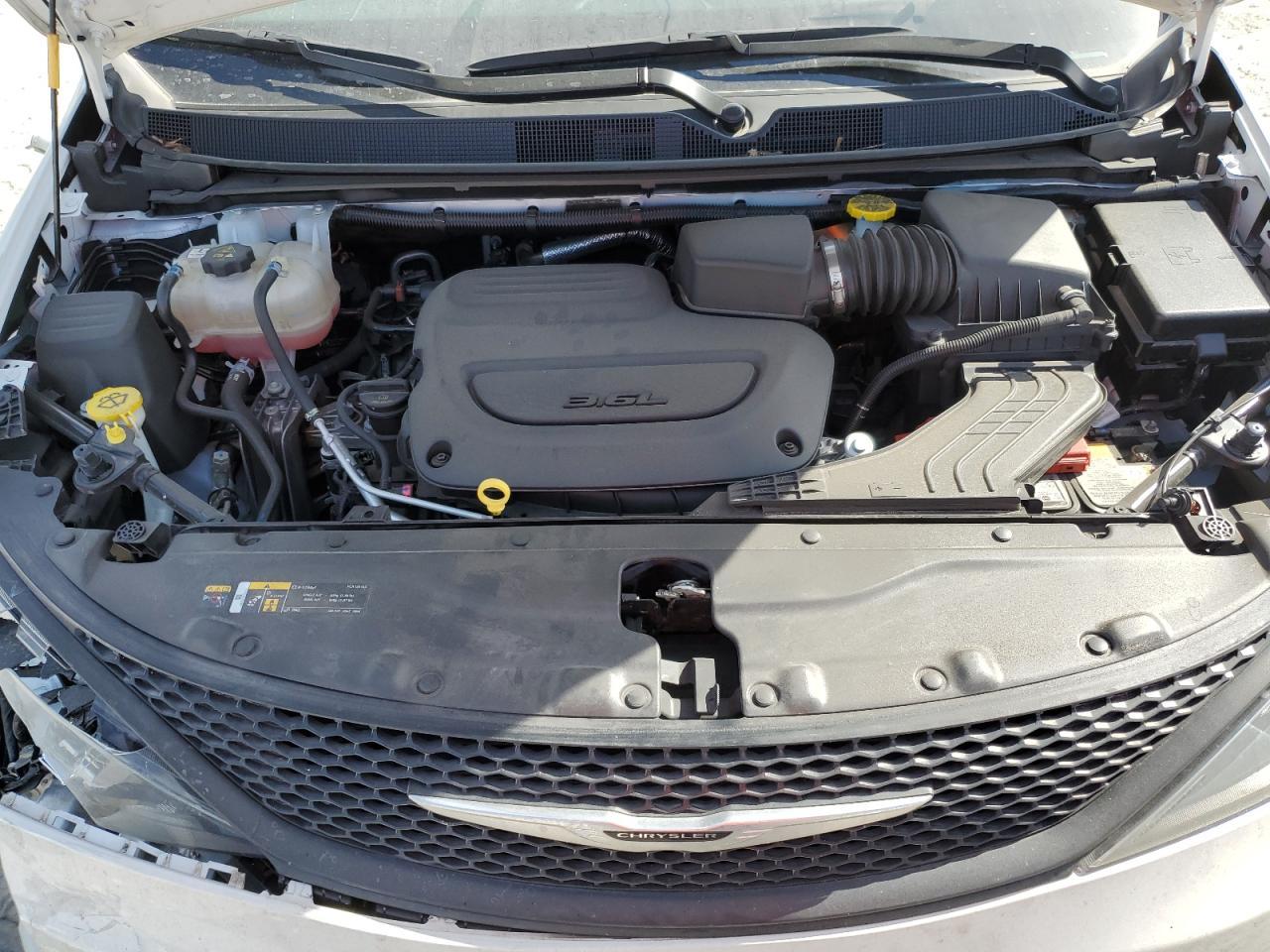 2024 CHRYSLER Voyager