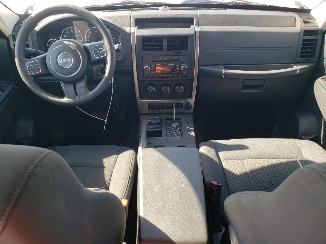 2011 JEEP Liberty