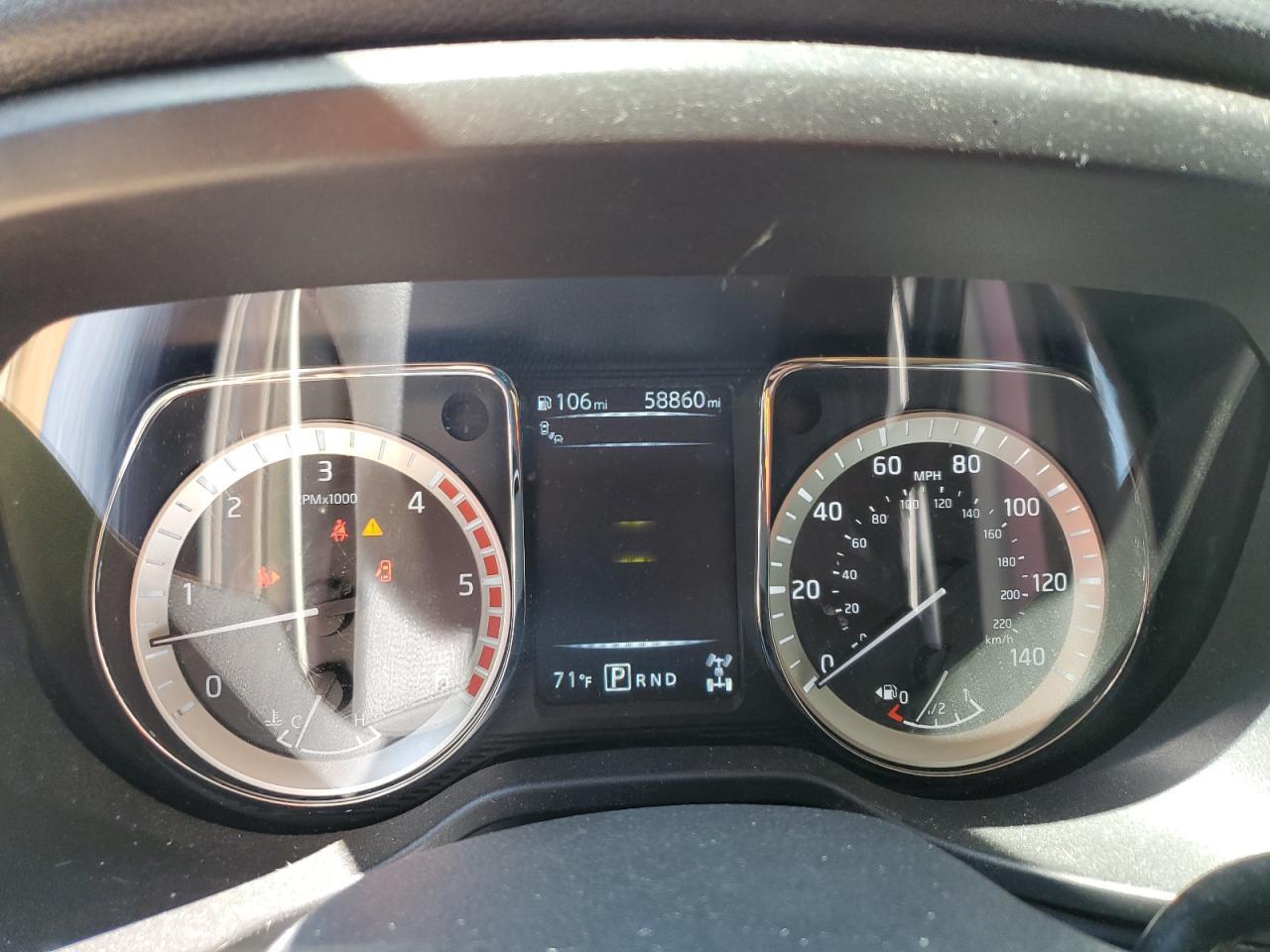 2017 NISSAN Titan