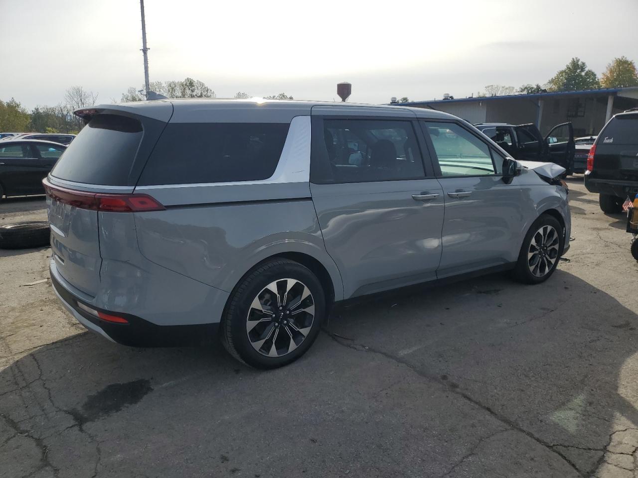 2024 KIA Carnival