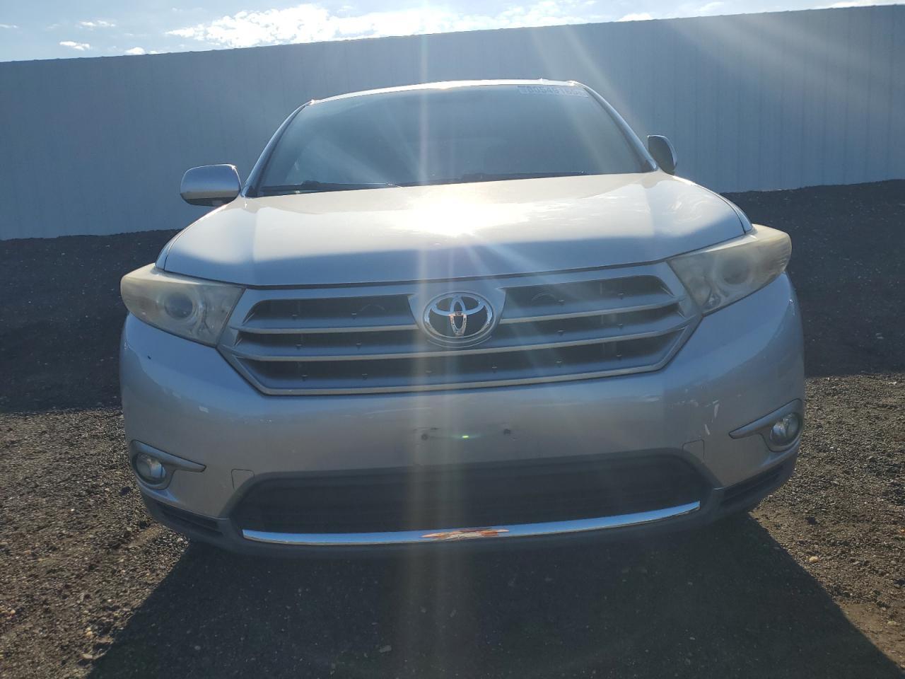 2013 TOYOTA HIGHLANDER