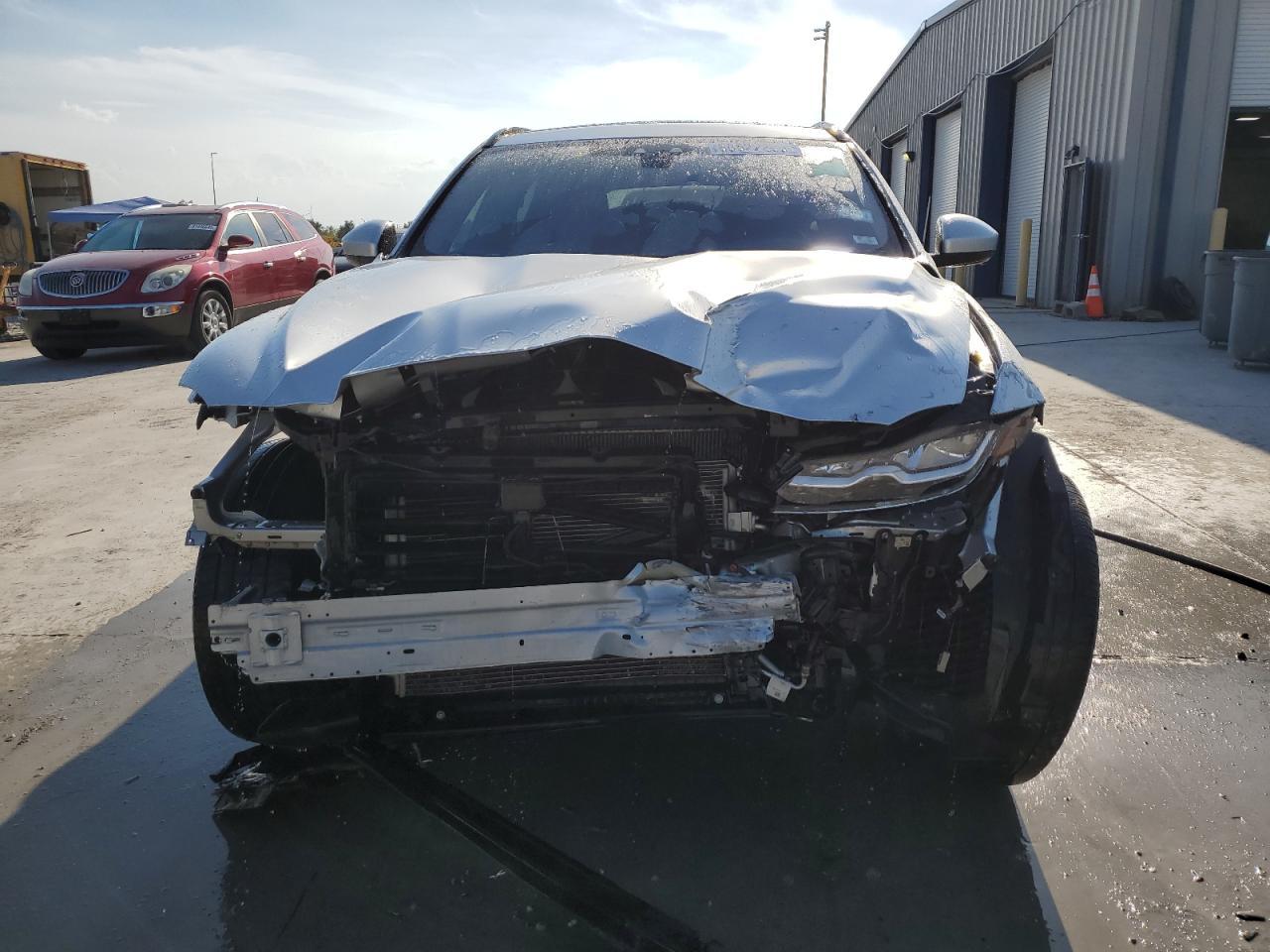 2019 JAGUAR F-Pace