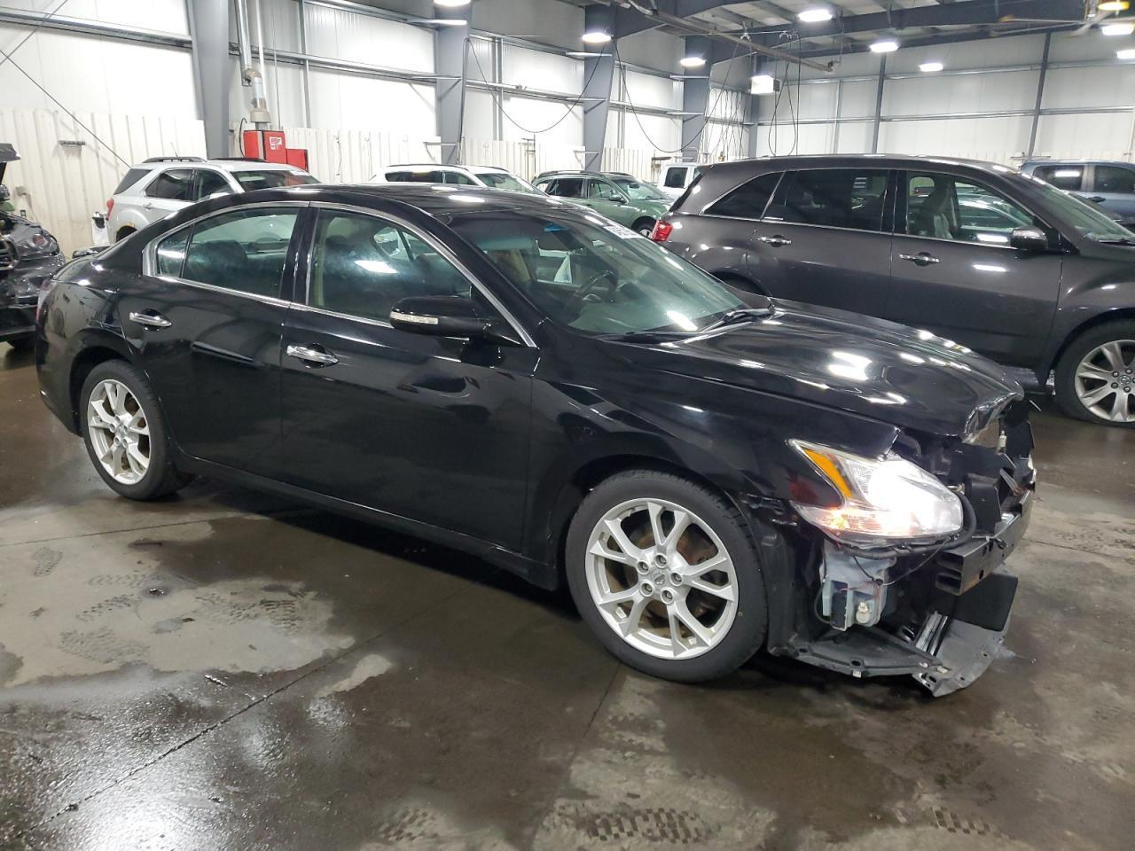 2014 NISSAN Maxima
