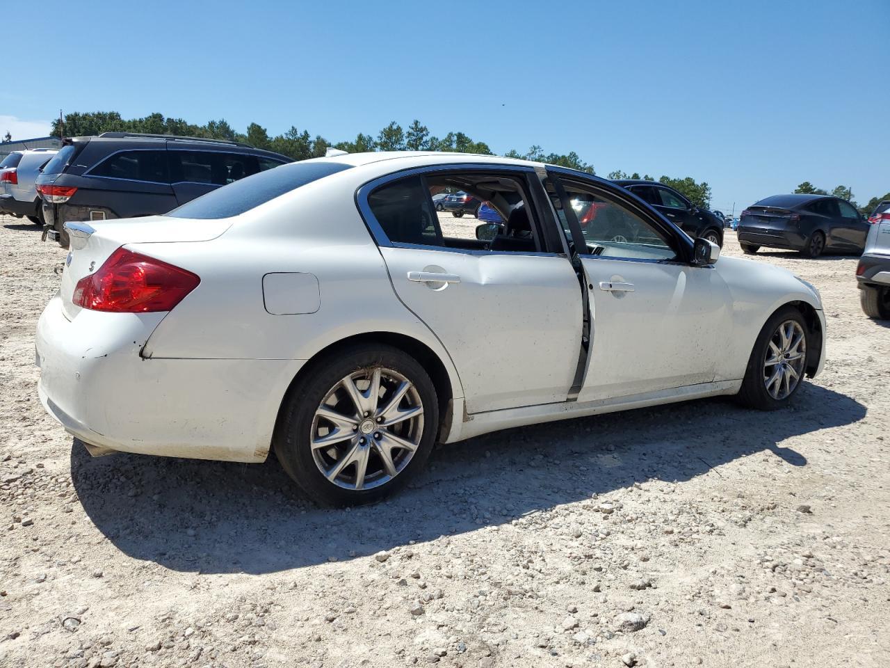 2013 INFINITI