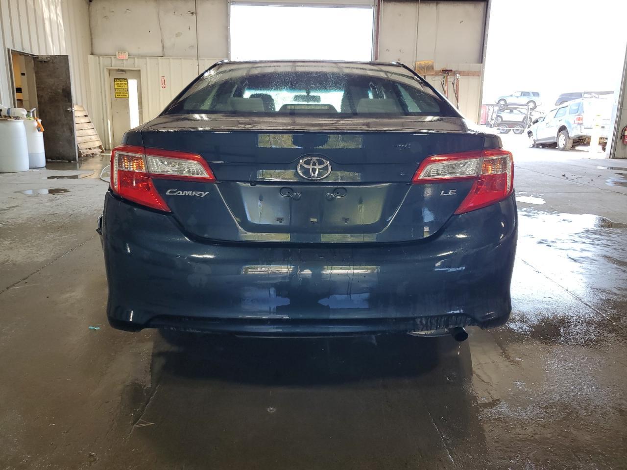2014 TOYOTA CAMRY